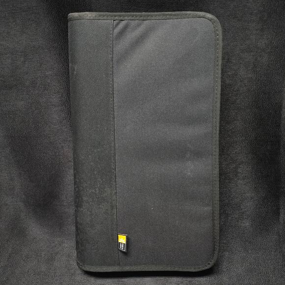 Case Logic Black CD Carrying Case Holds 30 DVD CD Music Movies Removable Sleeves - Picture 9 of 9